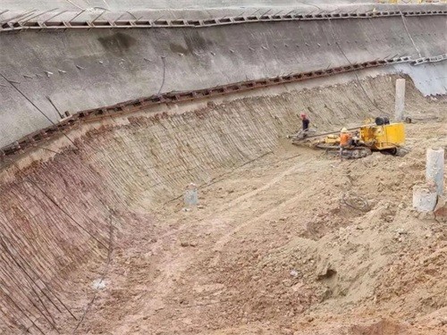 新绛基坑边坡加固